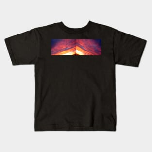 Sunset clouds, Elwood Kids T-Shirt